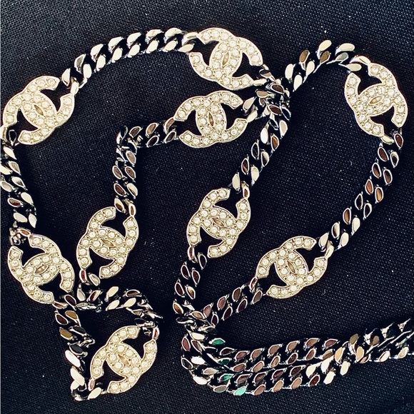 CHANEL Ruthenium, Silver & Crystal CC Metal Chain & Strass Belt RARE - Picture 5 of 16